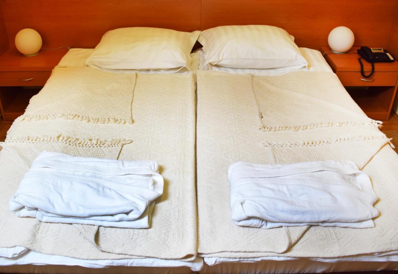 Hunting House Hotel Turija Luaran gambar